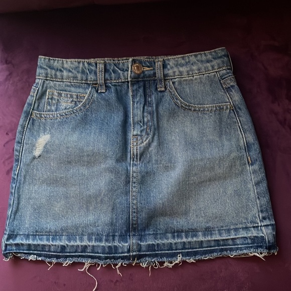 Forever 21 Girls - Denim Distressed Skirt - Size 7/8 With 5 Pockets - Picture 1 of 8